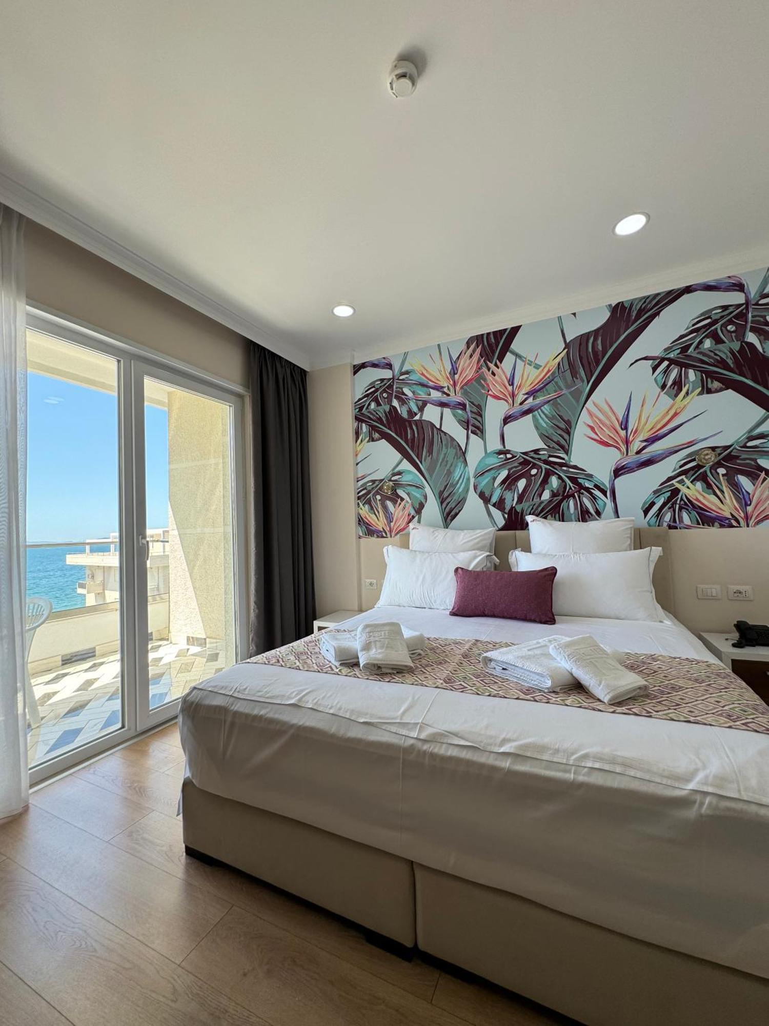 Hotel Britania Vlorë Kamer foto