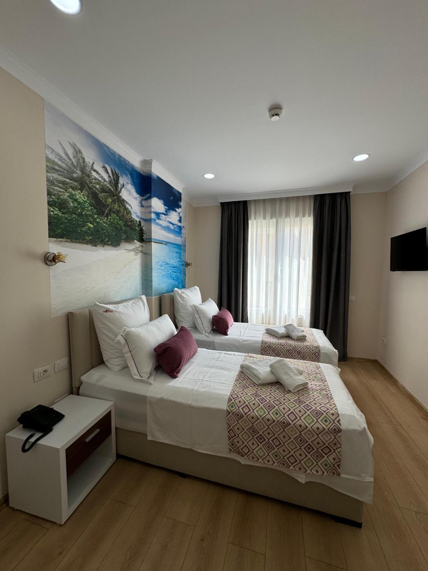 Hotel Britania Vlorë Kamer foto