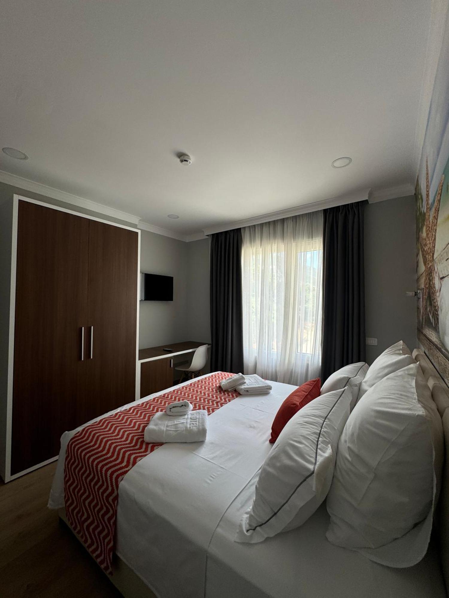 Hotel Britania Vlorë Kamer foto