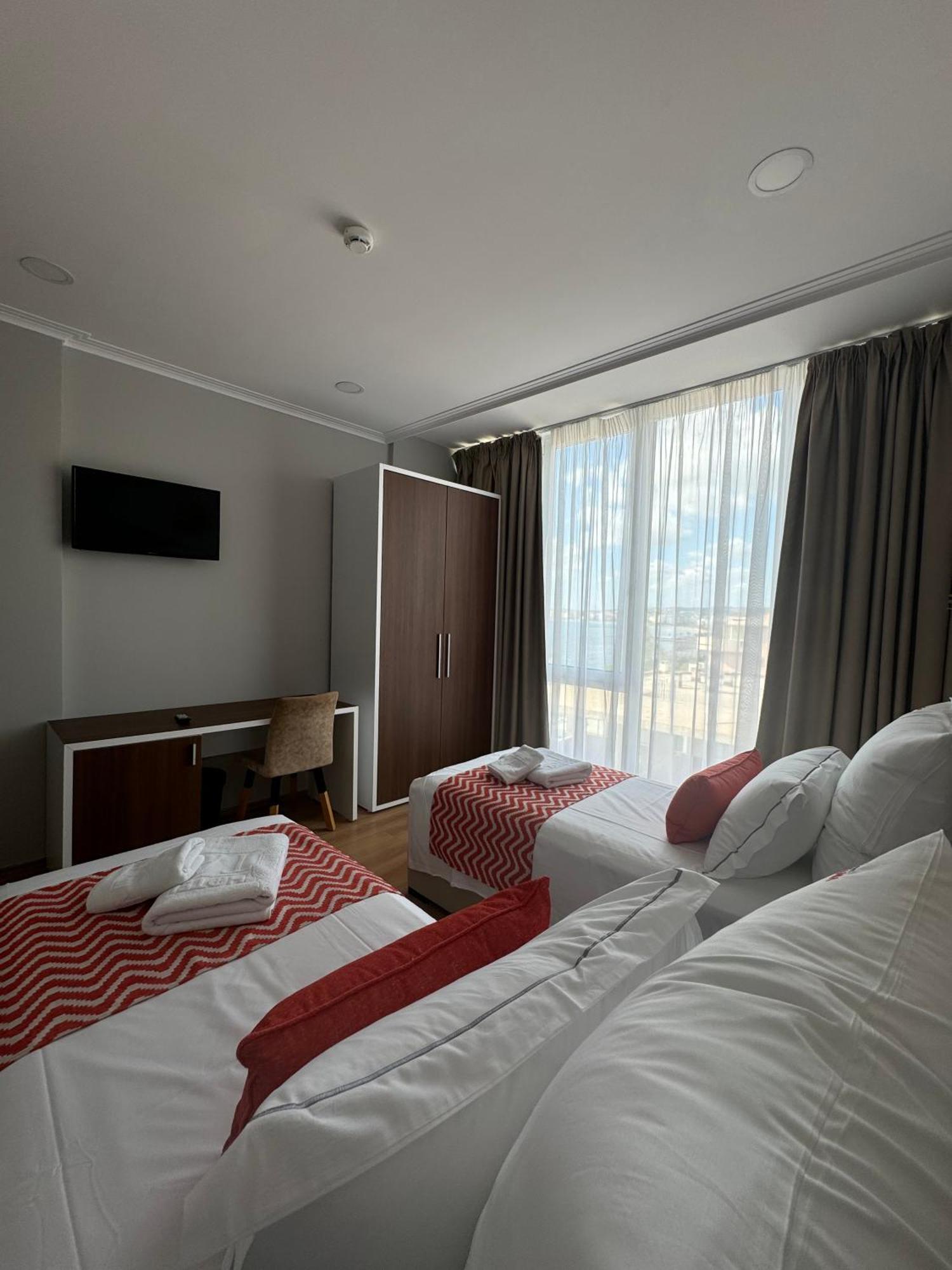 Hotel Britania Vlorë Kamer foto